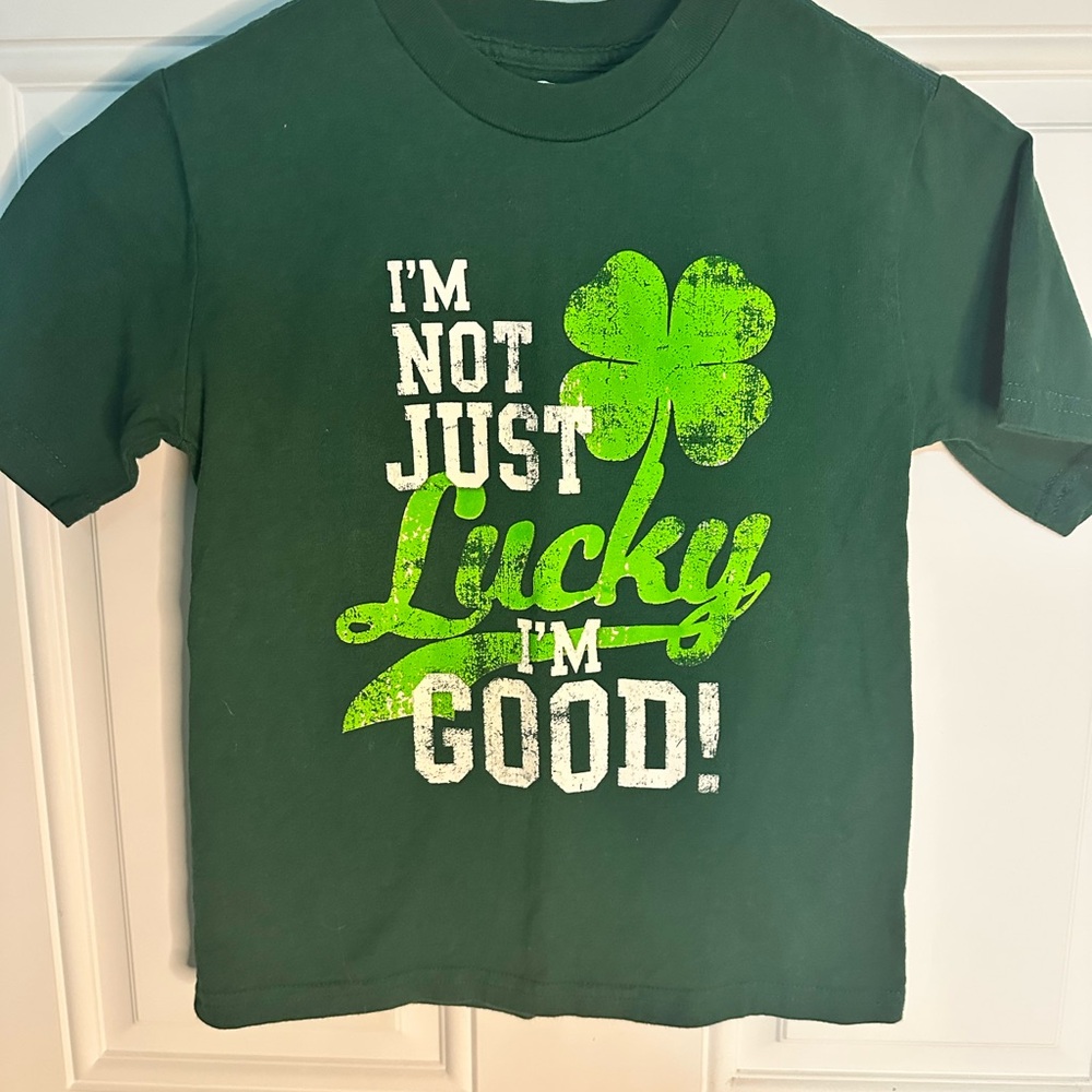 St Patricks Day Youth M Green Short  Sleeve Lucky Shamrock Graphic Tee Shirt